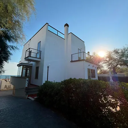 Villa Mareluce *